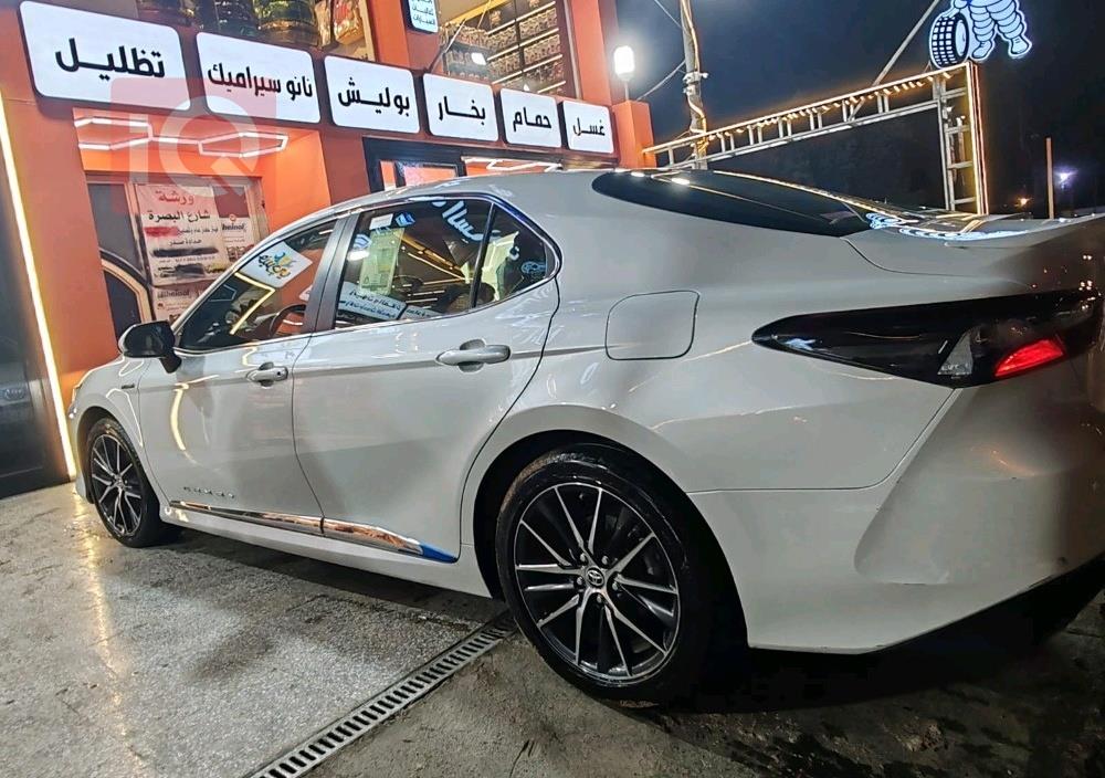 تۆیۆتا کامری